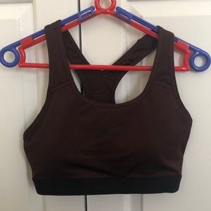 NWOT Nike Sports Bra Medium